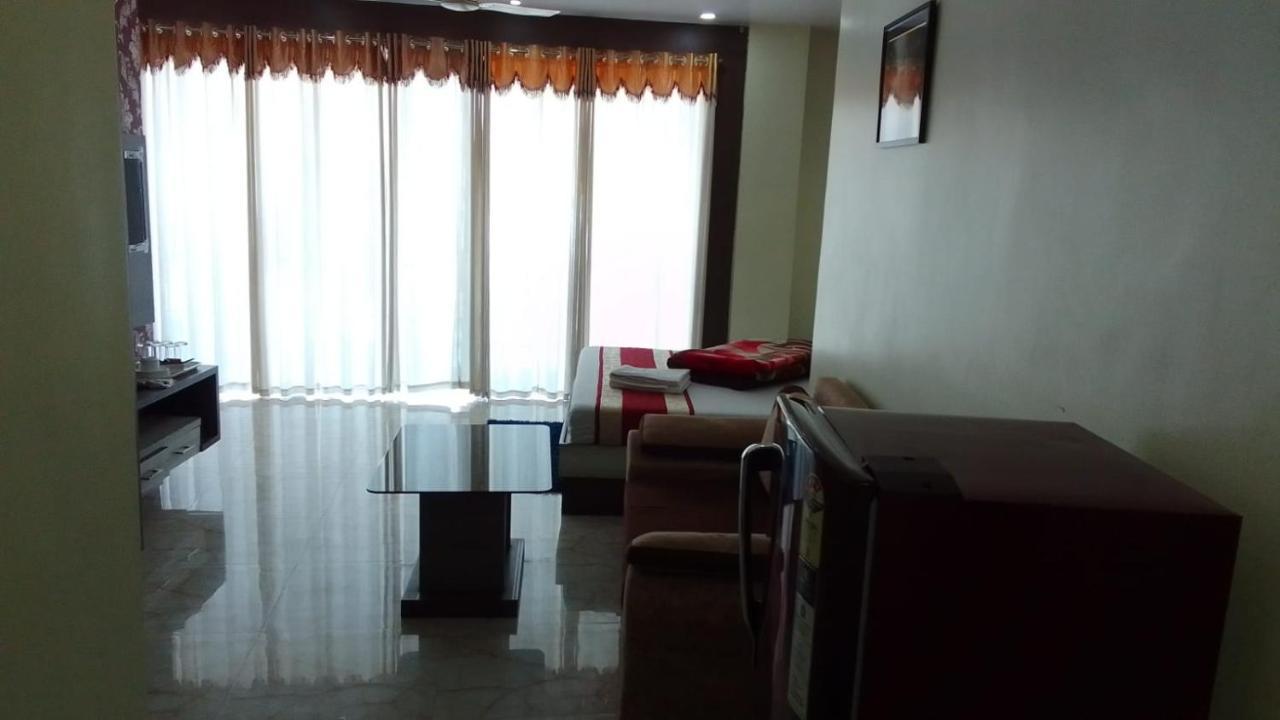 Hotel Rajmahal Tarapith Exterior foto